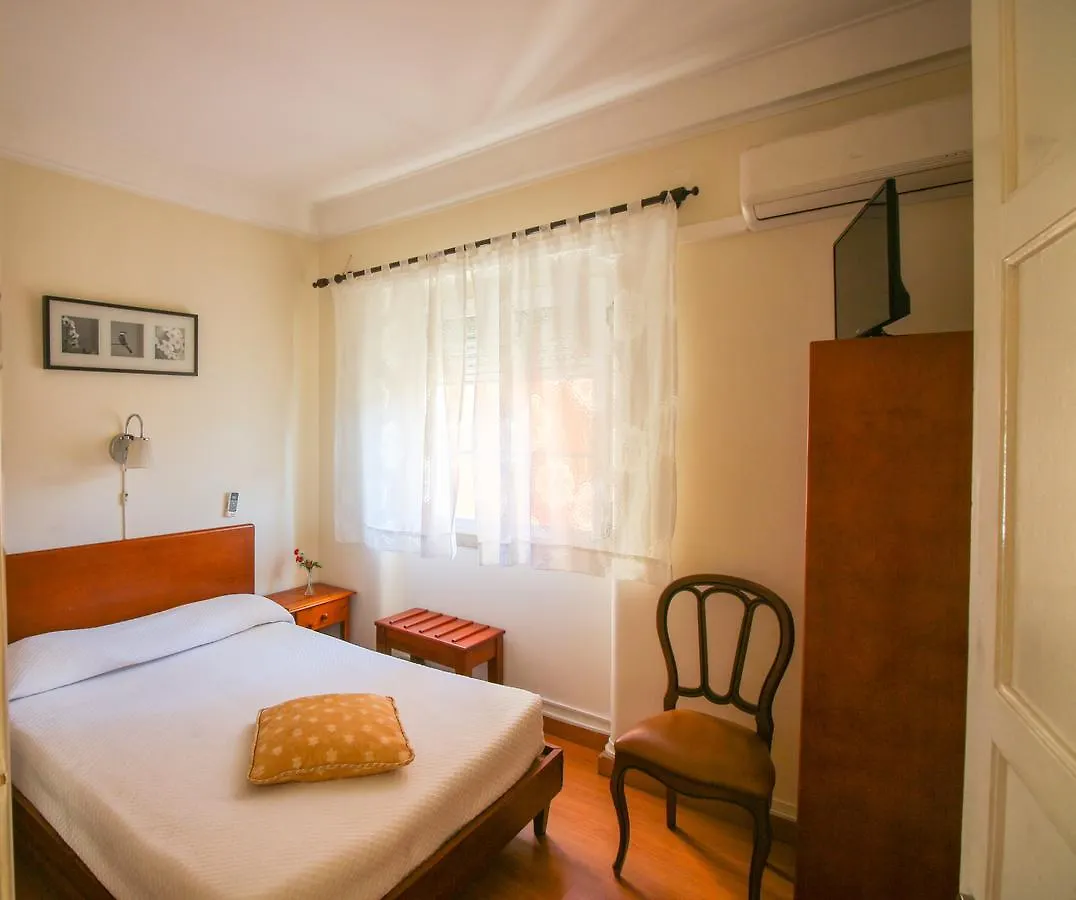 Residencial Lord Hotel Lisbon Guest house